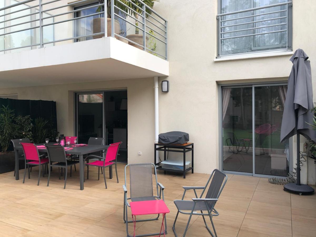 Blue Dream Apartment ฌวง-เลส์-แป็งส์ ภายนอก รูปภาพ